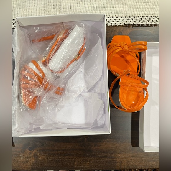 Schutz Blossom Bow Heels - Picture 9 of 12